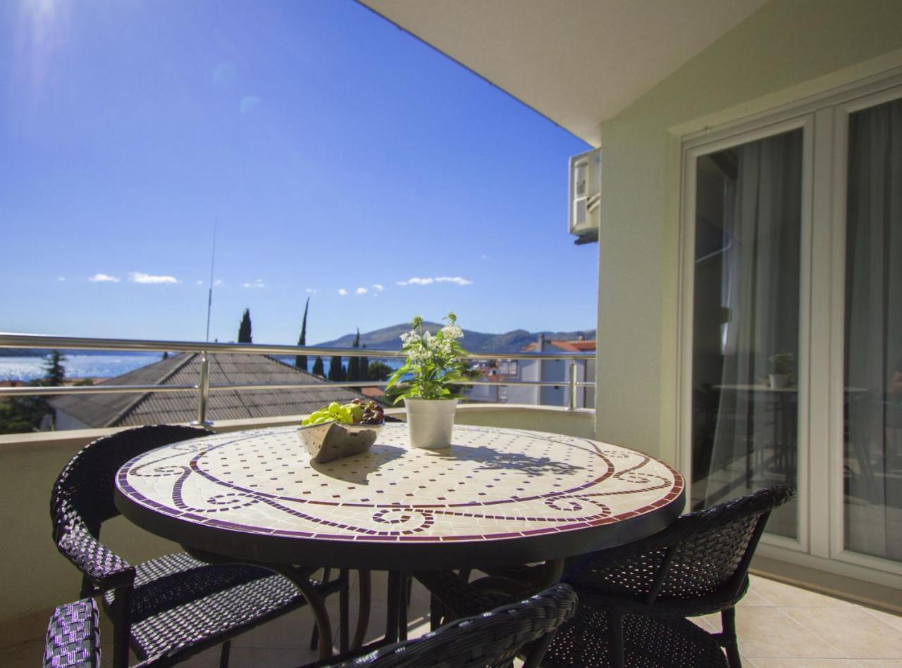 Apartments Paradise Trogir Exterior foto